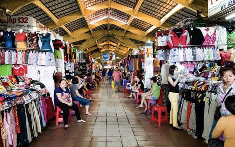 Chợ đầu mối chuyên sỉ lẻ quần áo lớn trong nước.
